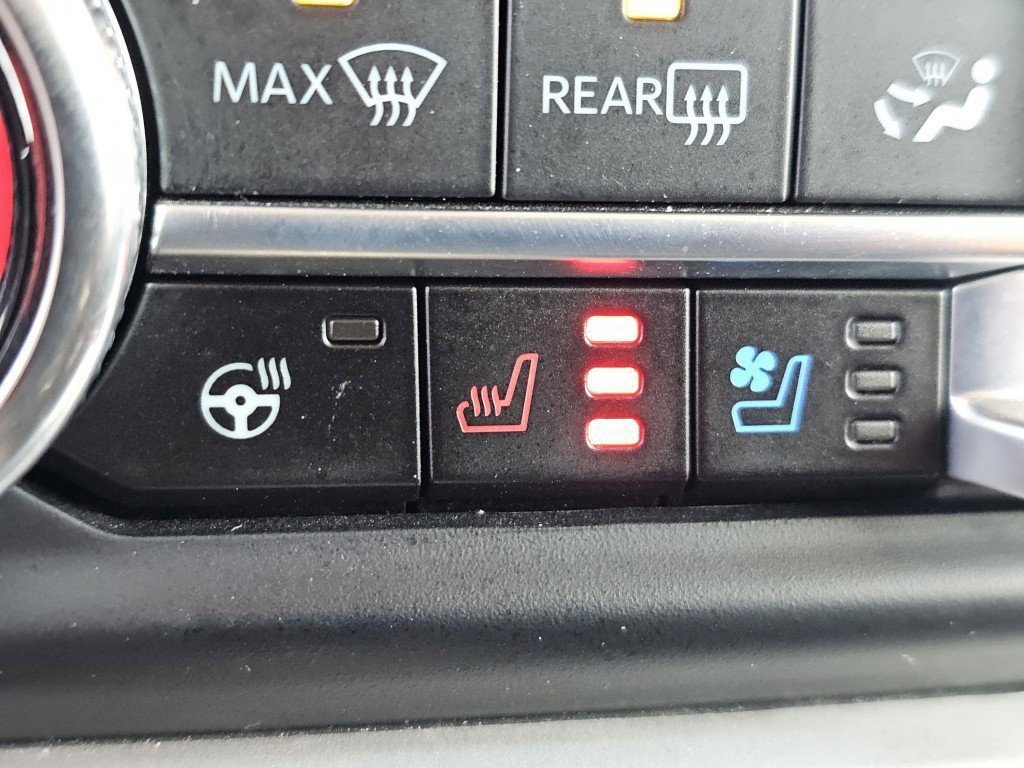 Certified 2023 Ford Expedition Max XLT image 17