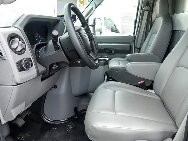 Certified 2024 Ford E-350 and Econoline 350 Super Duty w/ Driver's Safety Package image 14