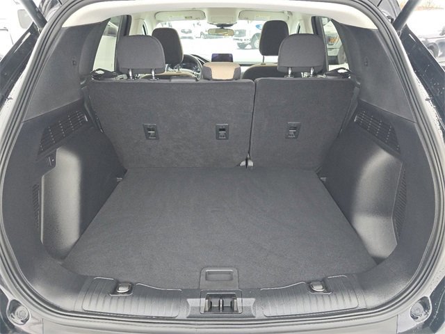 Certified 2022 Ford Escape SE w/ SE Sport Appearance Package image 16