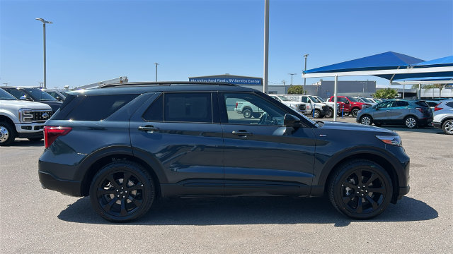 Certified 2023 Ford Explorer ST-Line w/ Class IV Trailer Tow Package AWD/4WD image 2