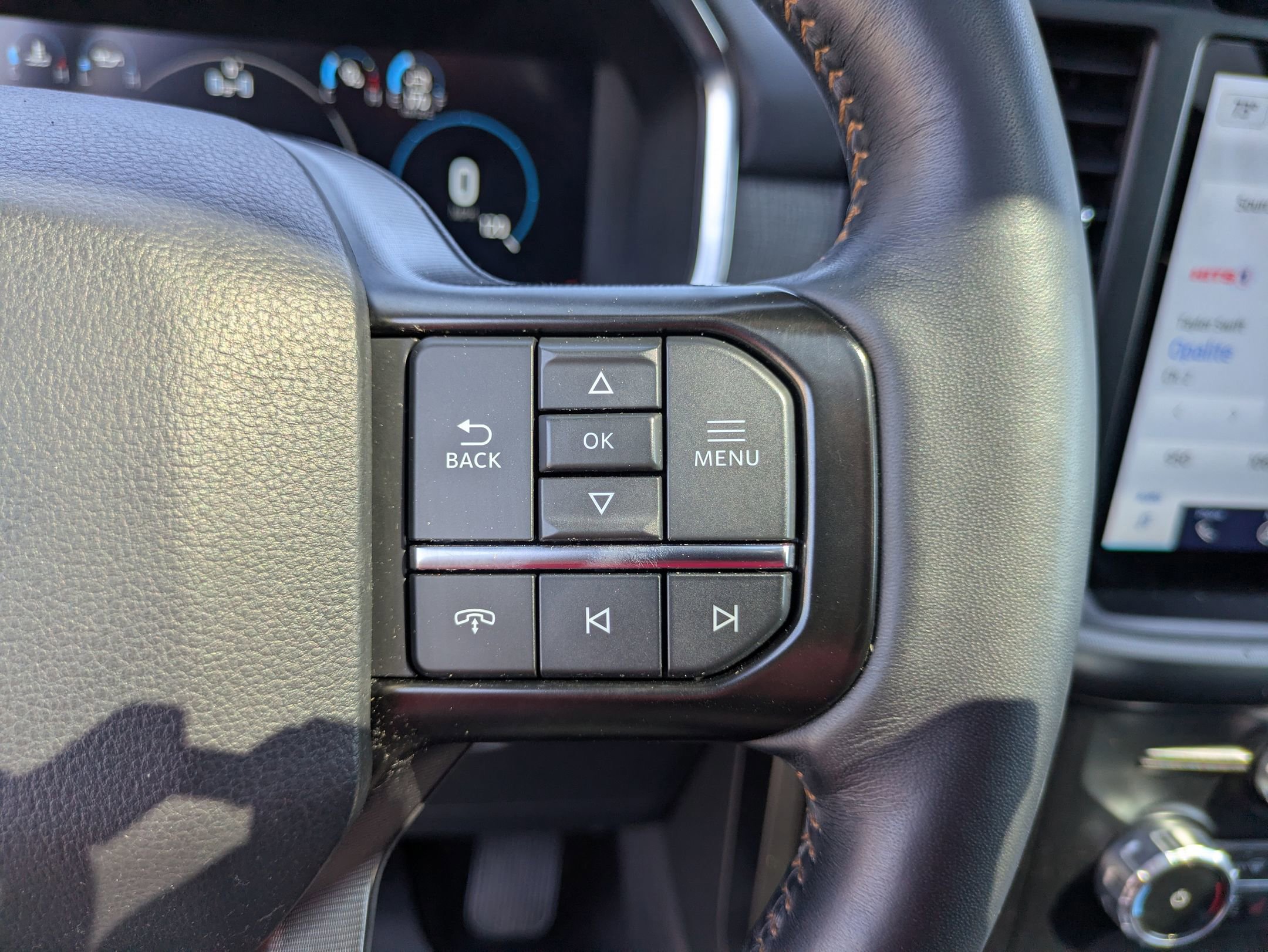 Certified 2023 Ford F150 Platinum w/ Equipment Group 701A High image 22