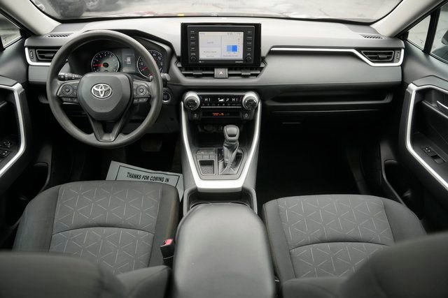 Used 2021 Toyota RAV4 XLE w/ Convenience Package image 21