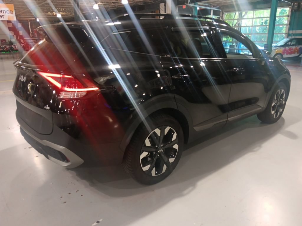 Used 2023 Kia Sportage X-Line w/ X-Line Premium Package AWD/4WD image 12