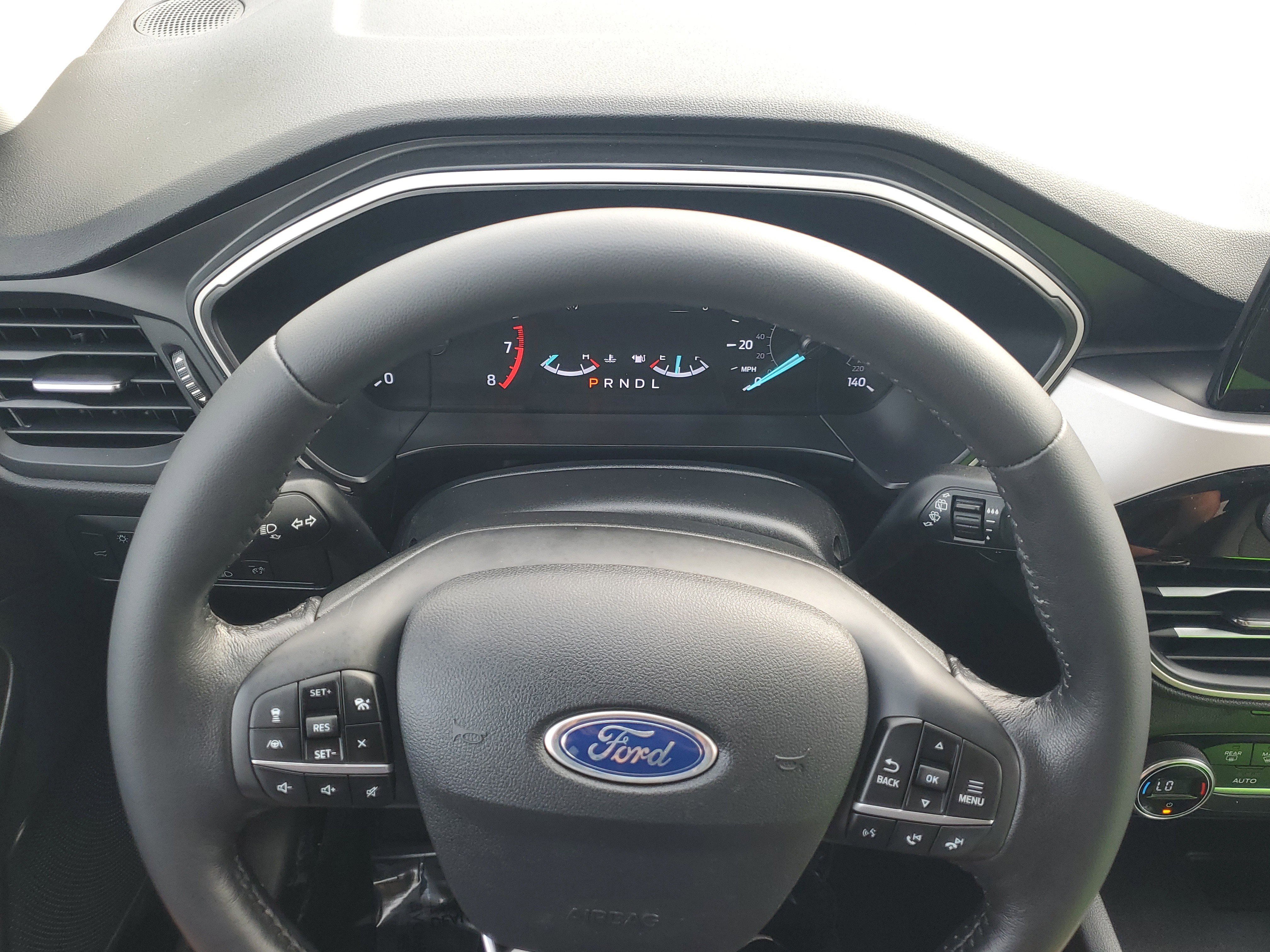 Certified 2021 Ford Escape SE w/ SE Sport Appearance Package image 23