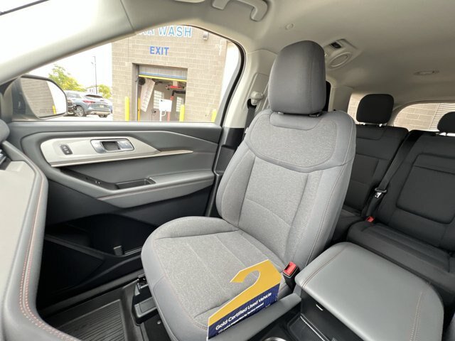 Certified 2026 Ford Explorer Active AWD/4WD image 21