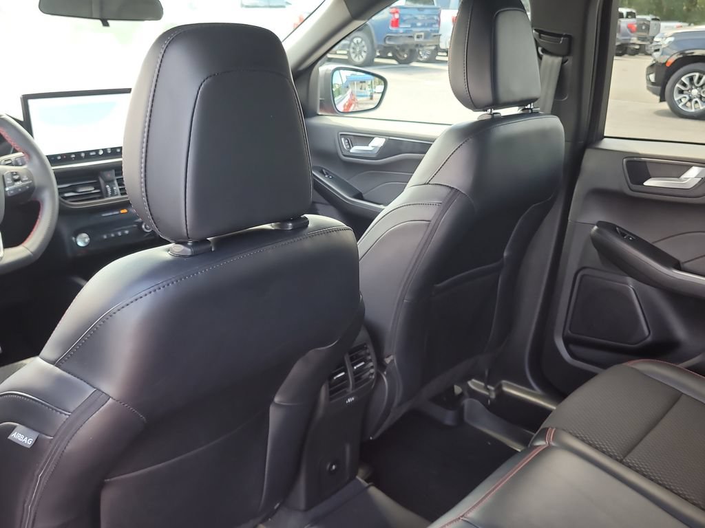 Certified 2023 Ford Escape ST-Line w/ Tech Pack #1 FWD image 10