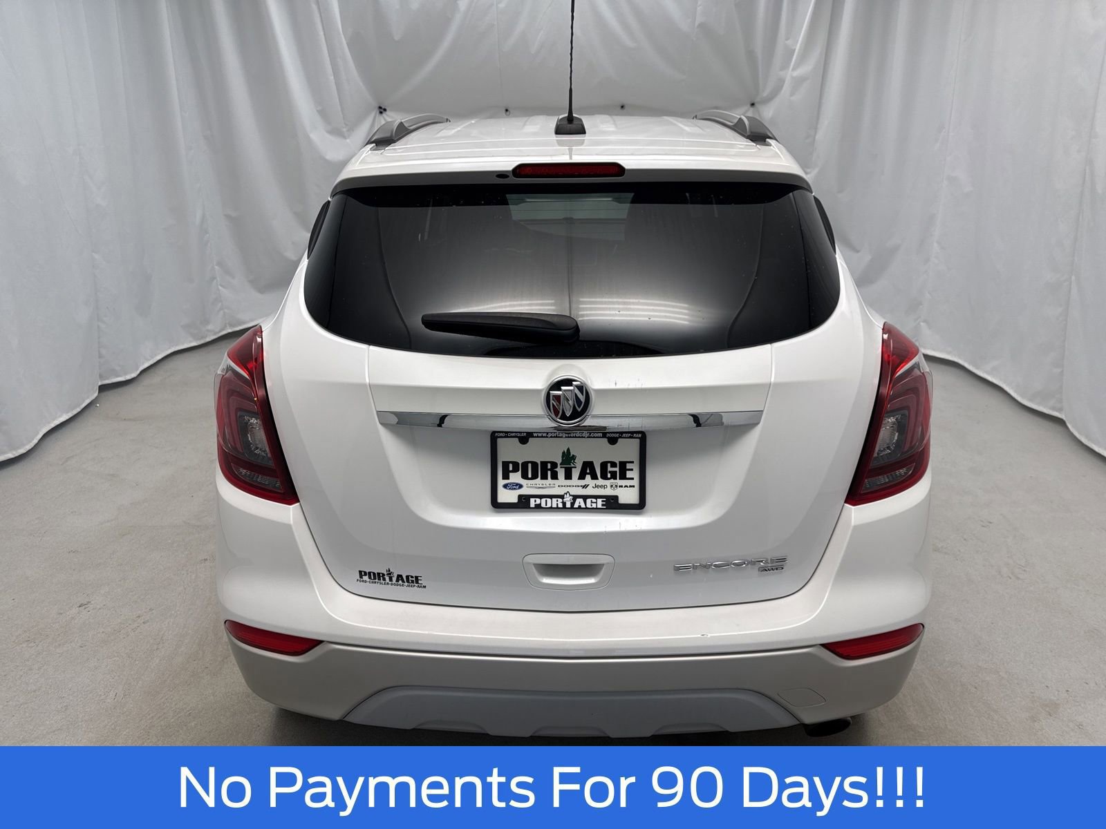 Used 2019 Buick Encore Essence image 3