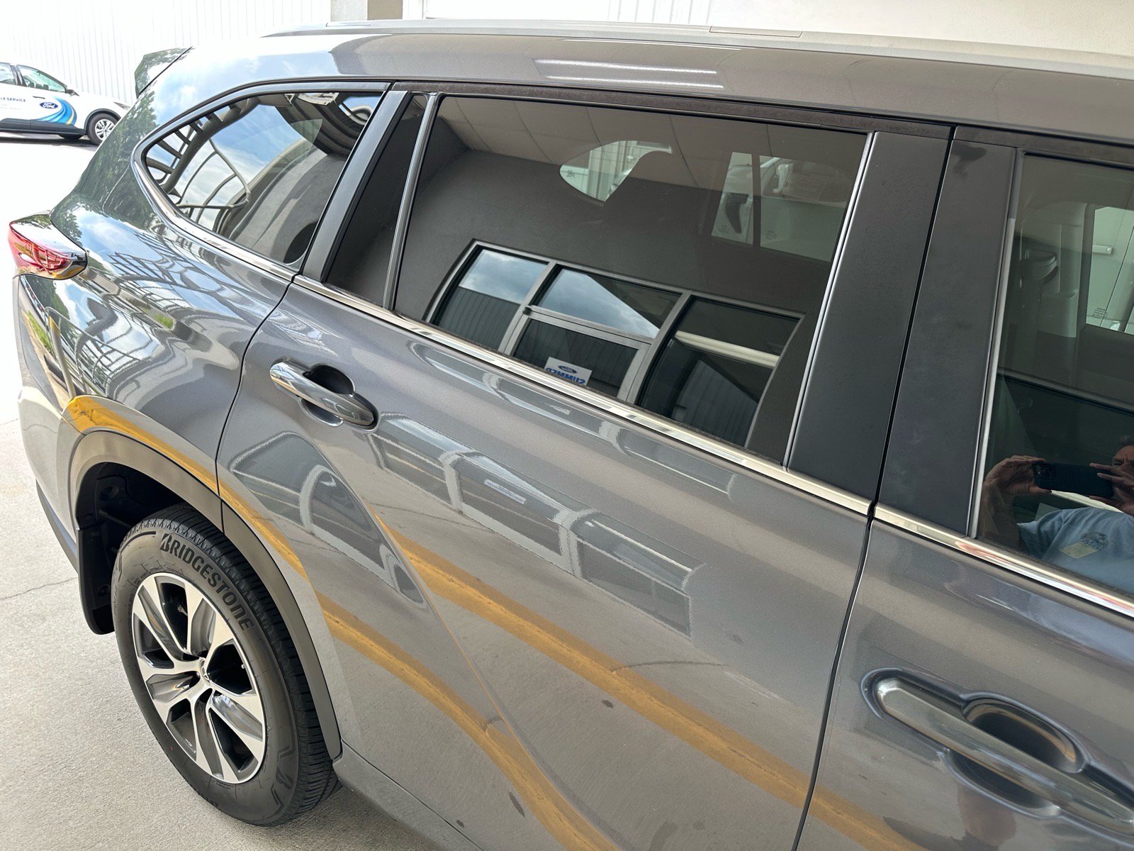 Used 2024 Toyota Highlander XLE AWD/4WD image 8