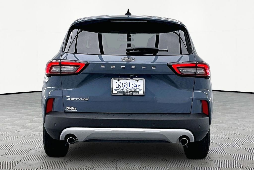 Certified 2025 Ford Escape Active w/ Active Premium Tech Pack FWD image 4
