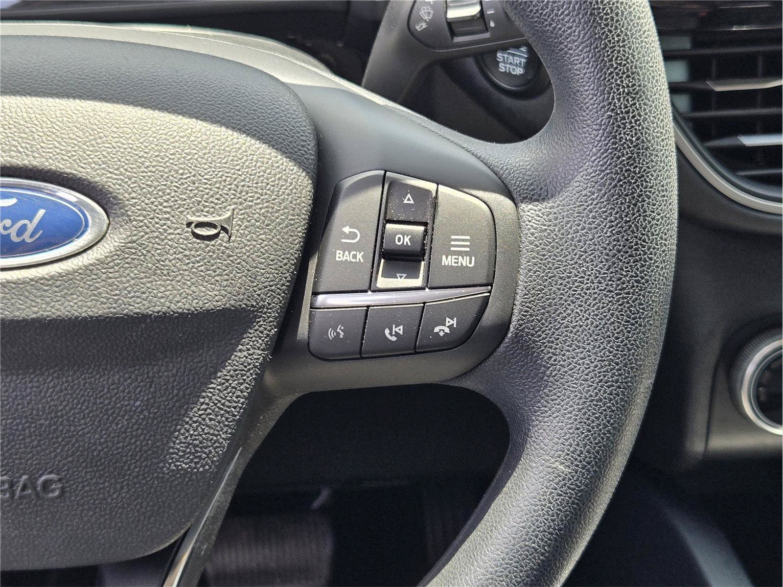 Certified 2020 Ford Escape SE FWD image 31