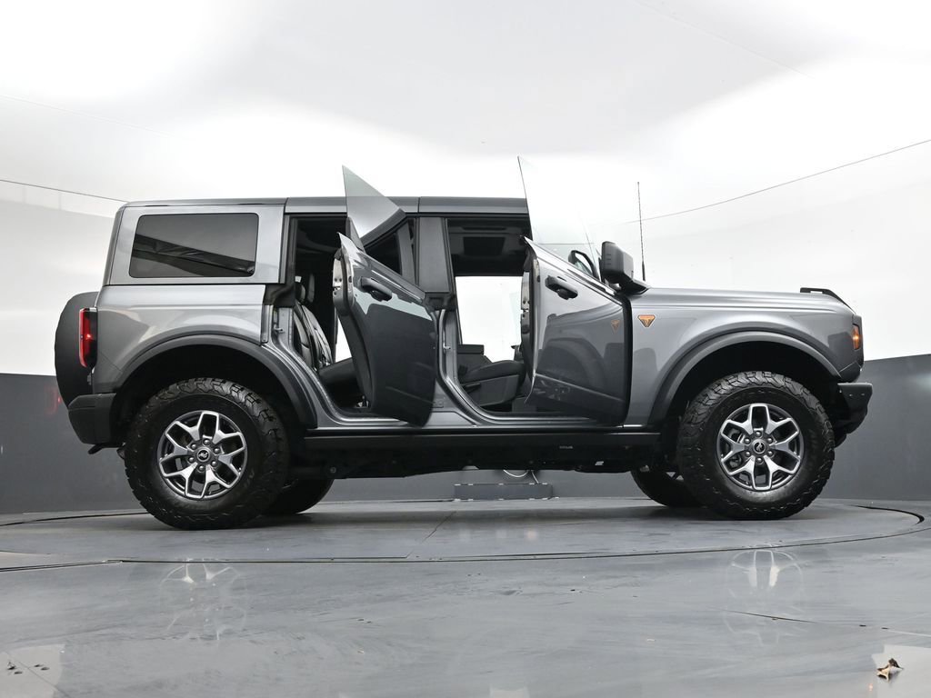 Certified 2025 Ford Bronco Badlands AWD/4WD image 46