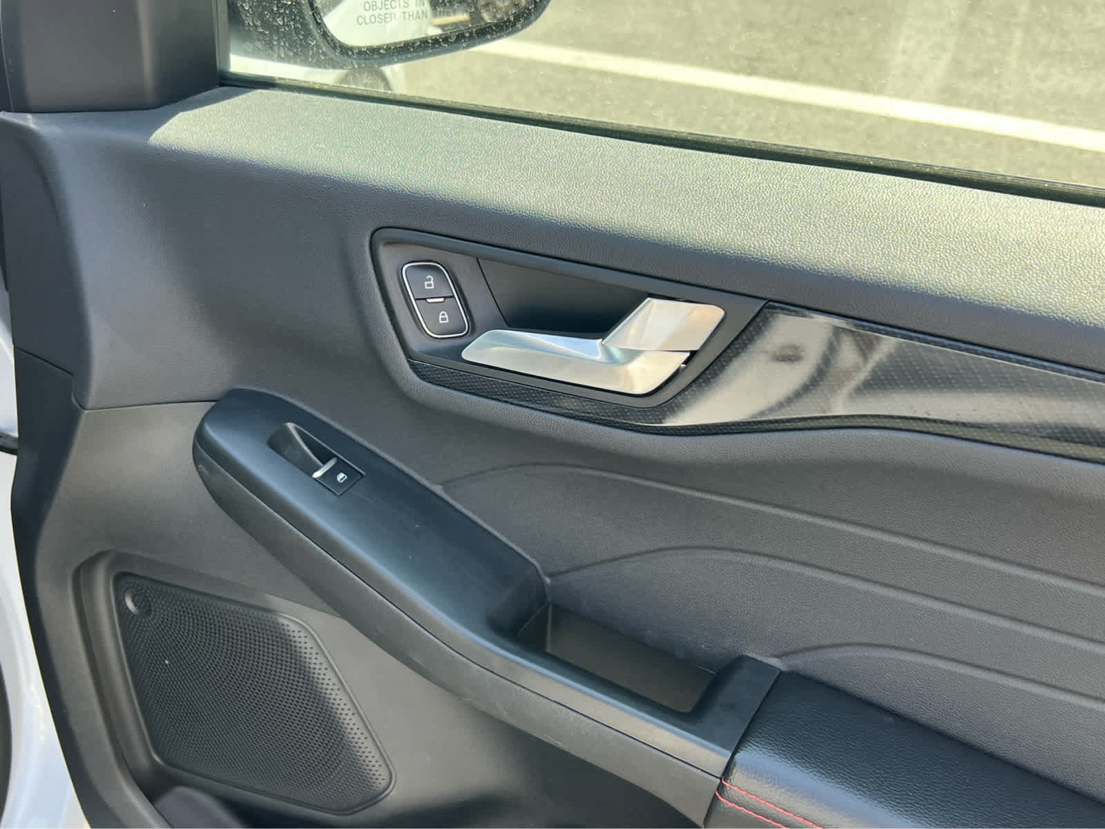 Certified 2025 Ford Escape ST-Line Select AWD/4WD image 19