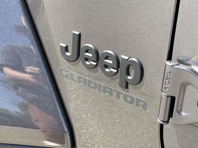 Used 2021 Jeep Gladiator Sport AWD/4WD image 9
