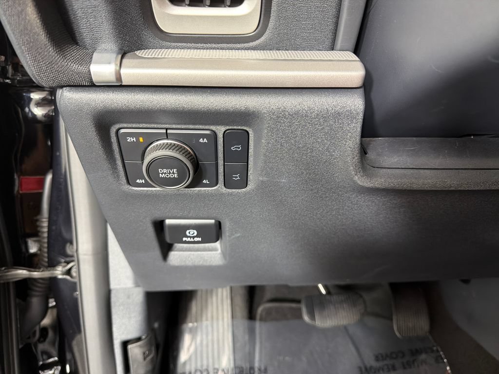 Certified 2025 Ford Expedition Max Active AWD/4WD image 15