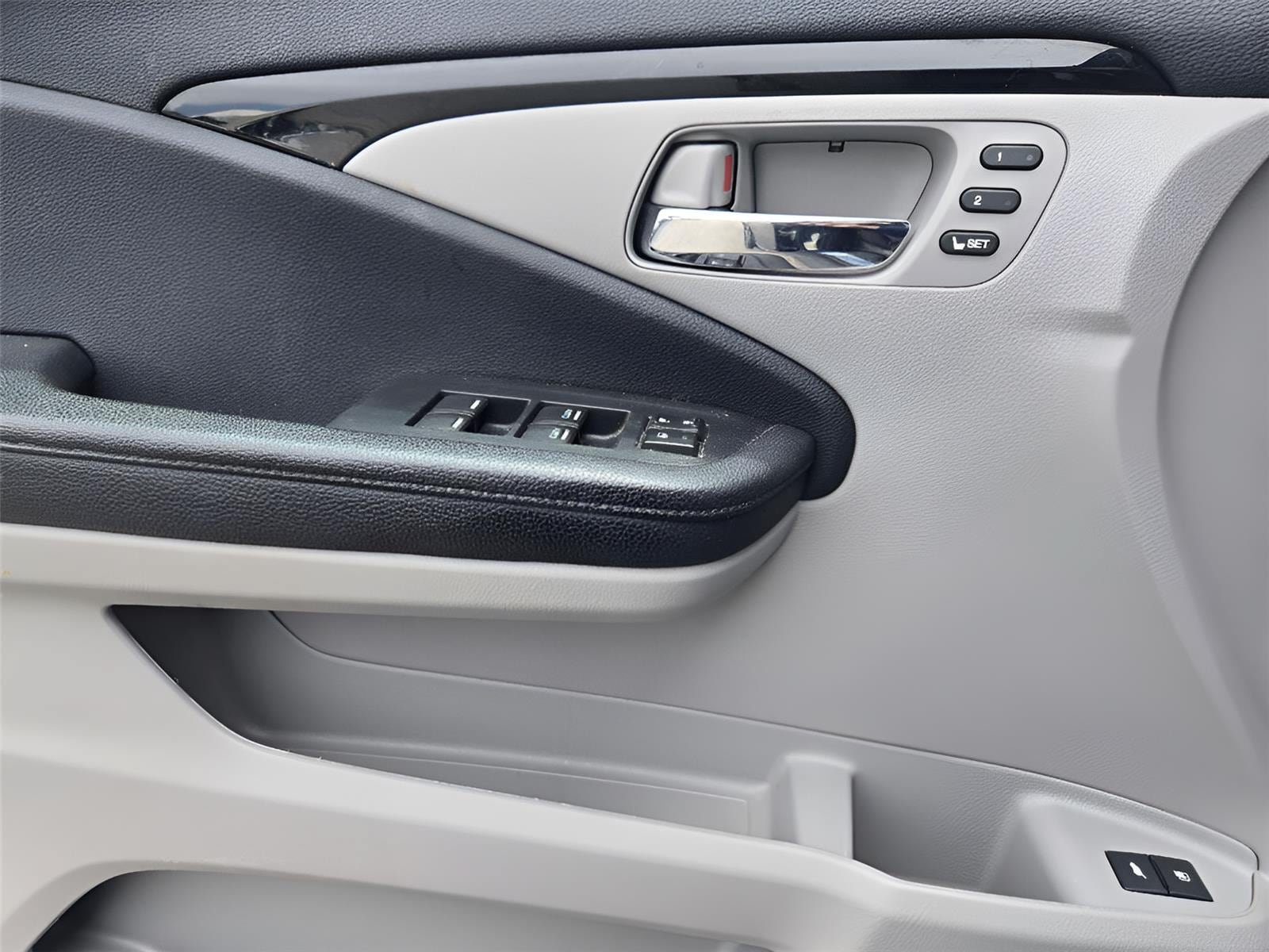 Used 2019 Honda Pilot Elite image 18