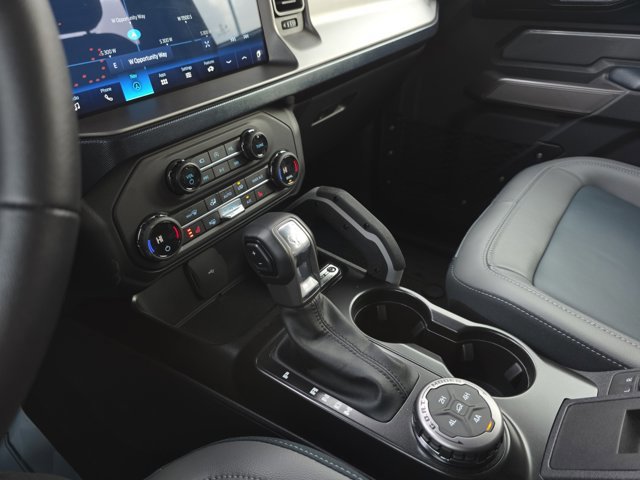 Certified 2023 Ford Bronco Outer Banks w/ Sasquatch Package image 25