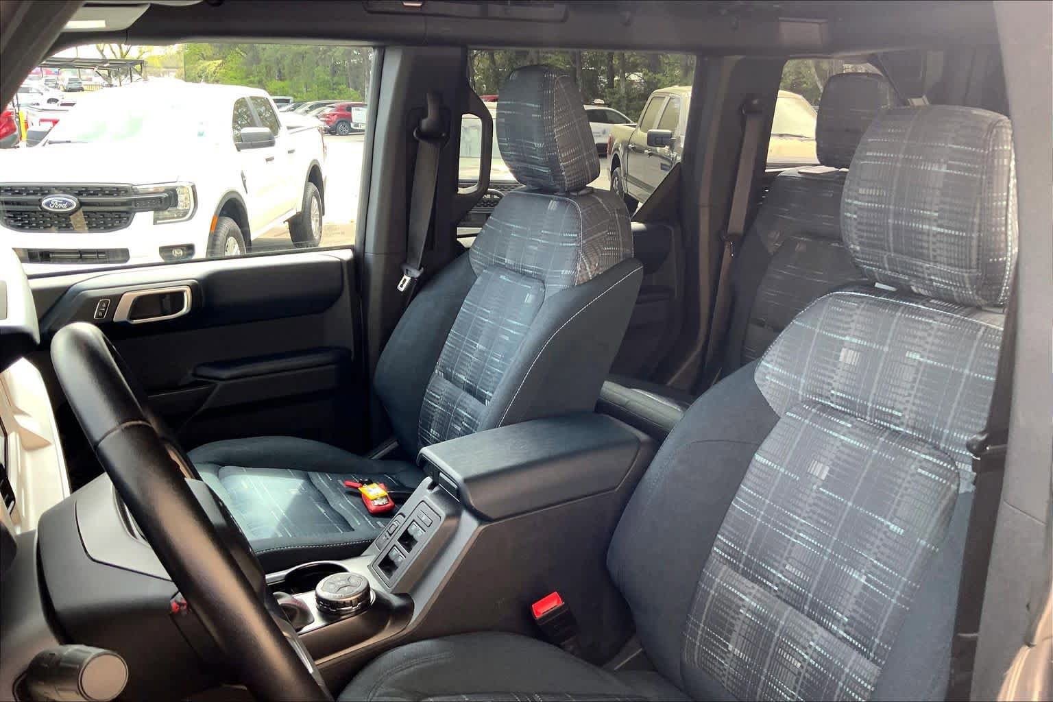 Certified 2023 Ford Bronco Heritage Edition AWD/4WD image 10