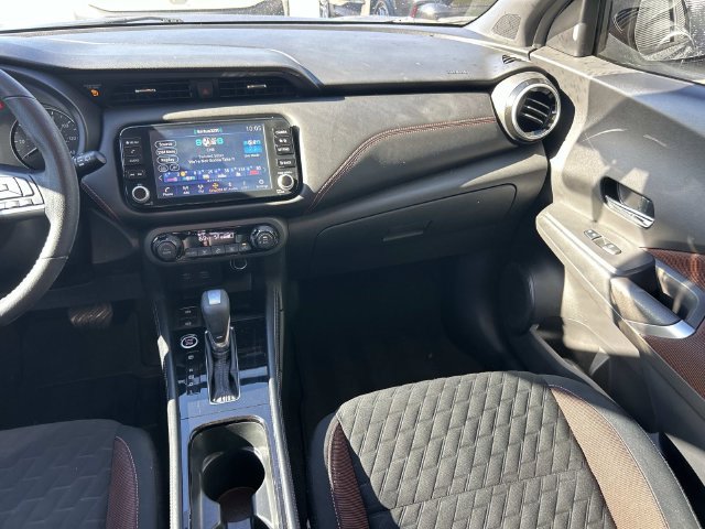 Used 2022 Nissan Kicks SR FWD image 16