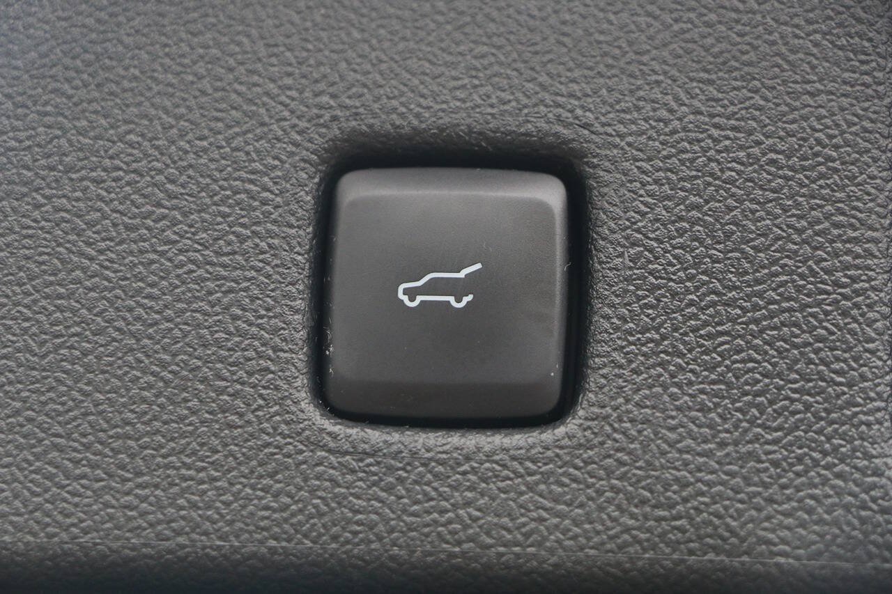 Certified 2024 Ford Escape Active AWD/4WD image 12