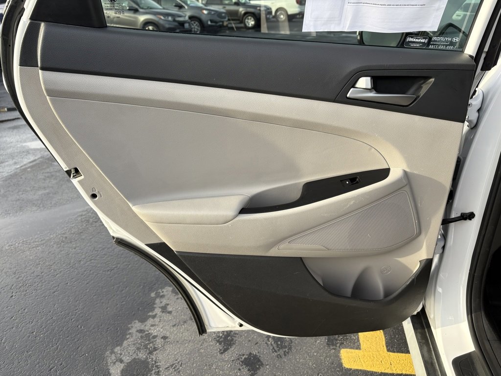 Used 2018 Hyundai Tucson Value w/ Cargo Package image 34