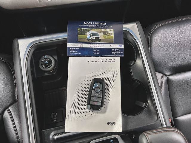Certified 2025 Ford Expedition Active AWD/4WD image 10