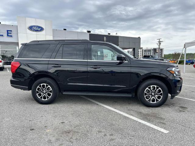 Certified 2024 Ford Expedition XLT AWD/4WD image 3