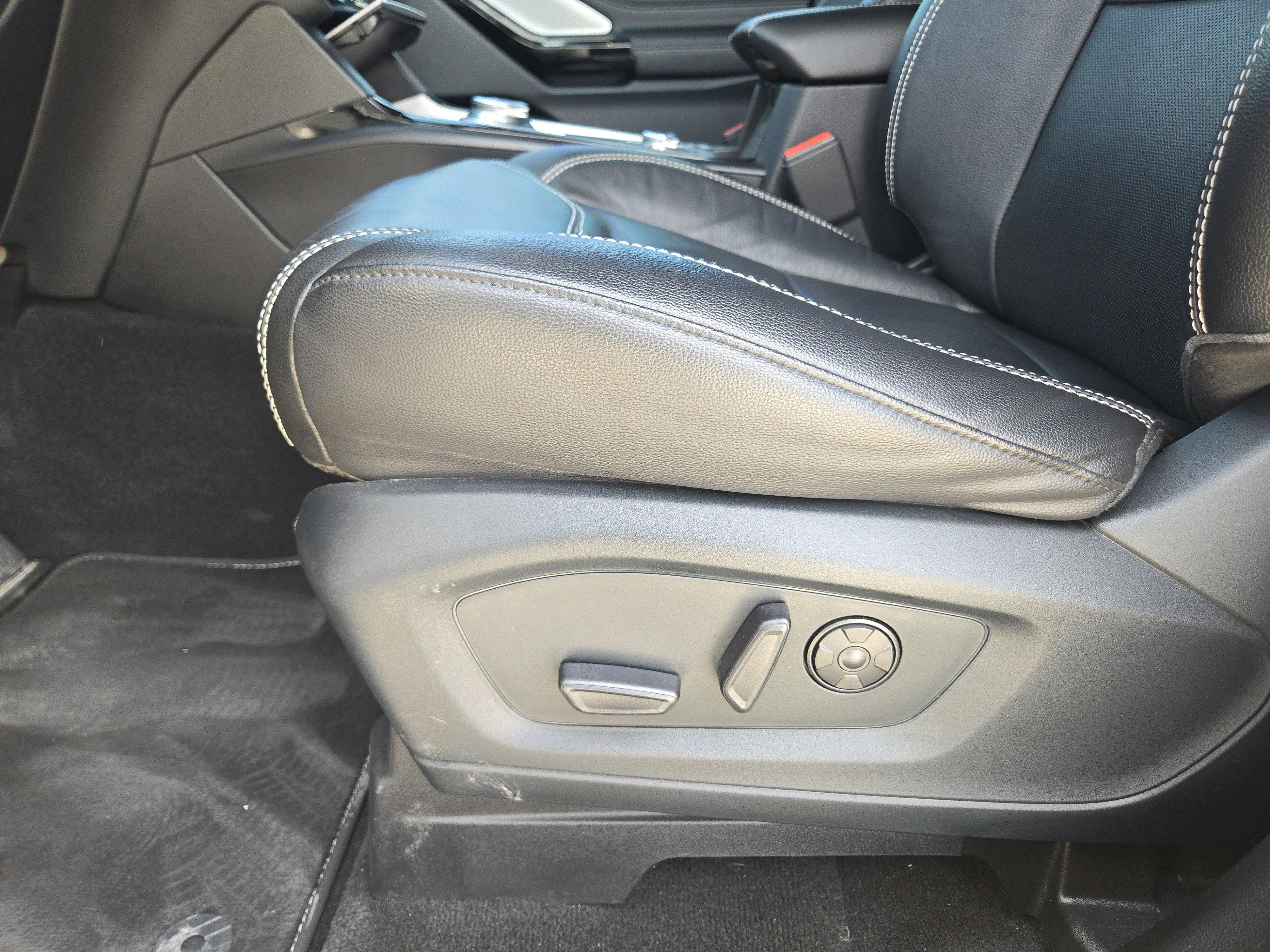 Certified 2021 Ford Explorer ST w/ Equipment Group 401A image 23