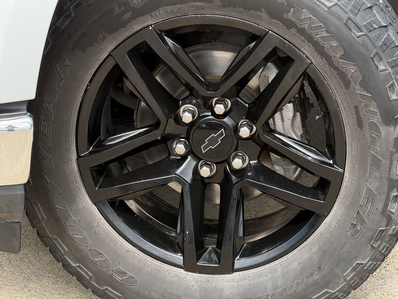 Used 2020 Chevrolet Silverado 1500 LT w/ All-Star Edition AWD/4WD image 9