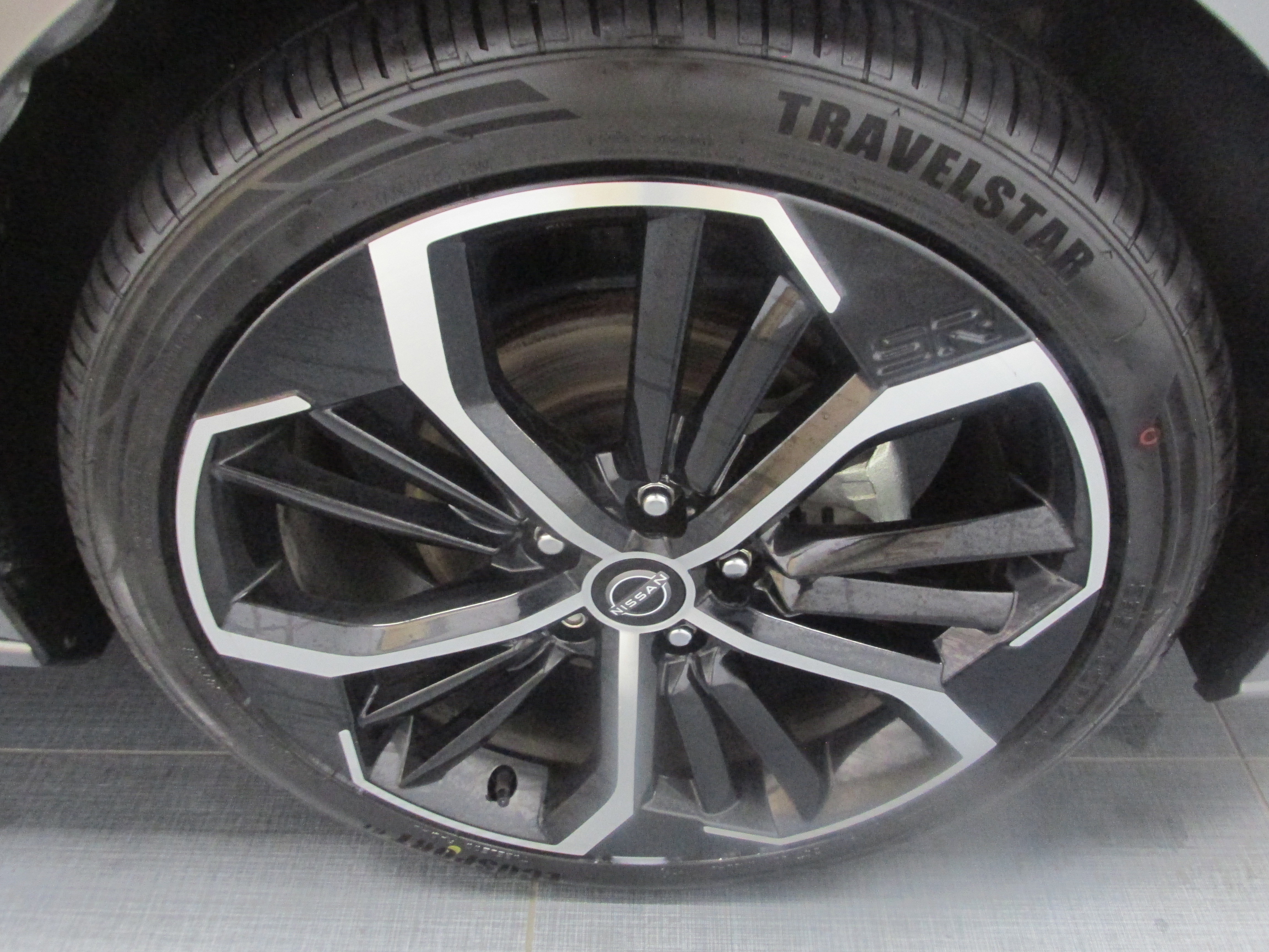 Used 2024 Nissan Altima 2.5 SR FWD image 14