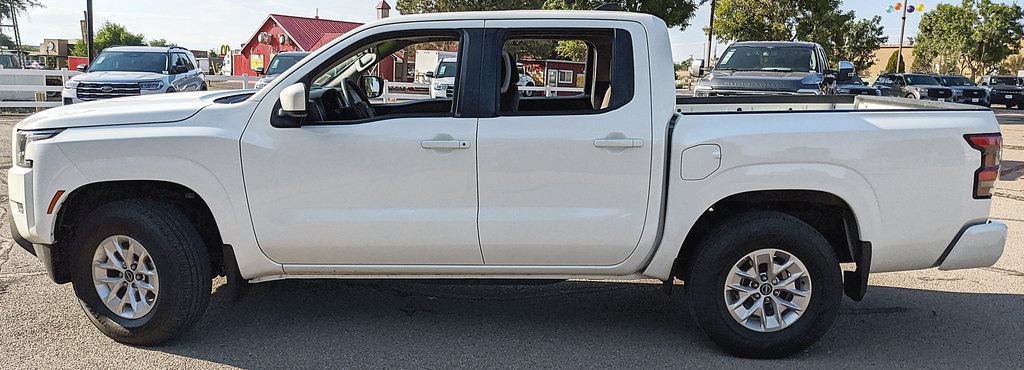 Used 2024 Nissan Frontier SV AWD/4WD image 5
