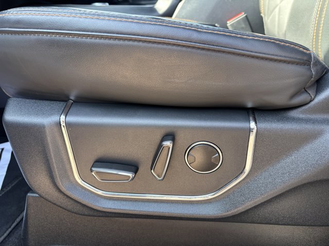 Certified 2022 Ford Expedition Platinum image 10