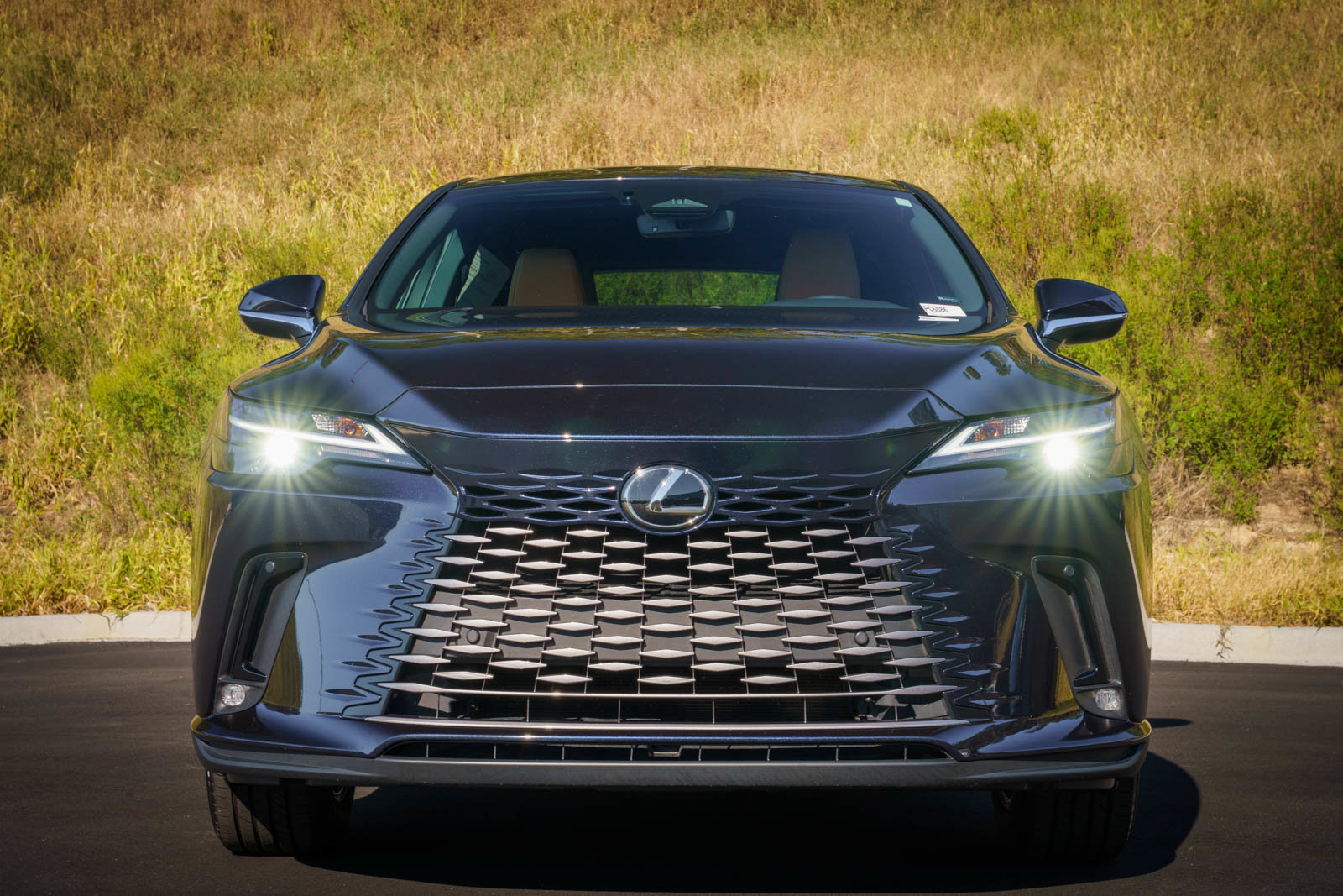 Used 2025 Lexus RX 350 FWD w/ Technology Package image 4