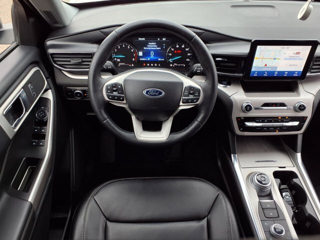 Certified 2024 Ford Explorer XLT w/ Equipment Group 202A AWD/4WD image 6