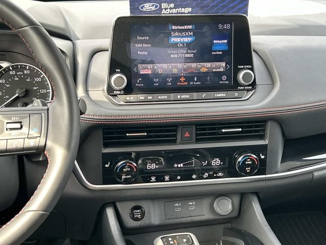 Used 2025 Nissan Rogue SV AWD/4WD image 16