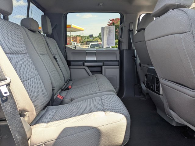 Certified 2022 Ford F250 XLT w/ Black Appearance Package AWD/4WD image 32