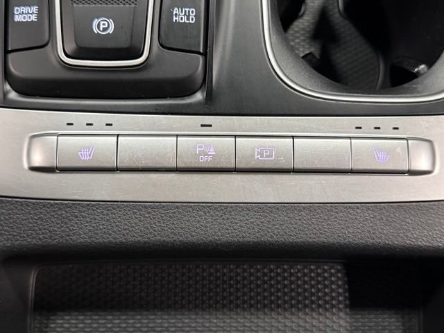 Used 2022 Kia Carnival LX FWD image 32