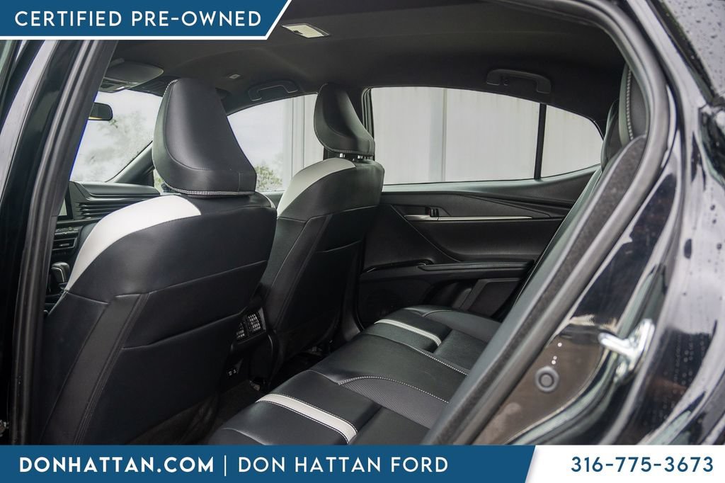 Used 2025 Toyota Camry SE FWD image 19