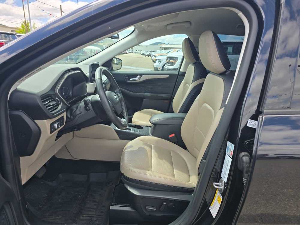 Certified 2021 Ford Escape SEL FWD image 9