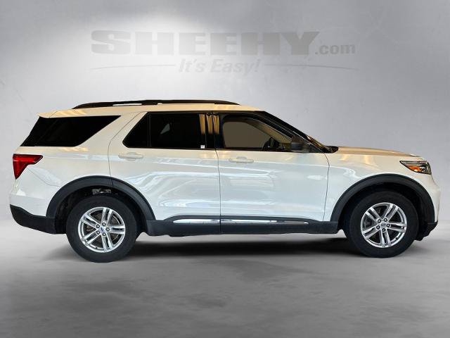 Certified 2022 Ford Explorer XLT w/ Equipment Group 202A RWD image 9