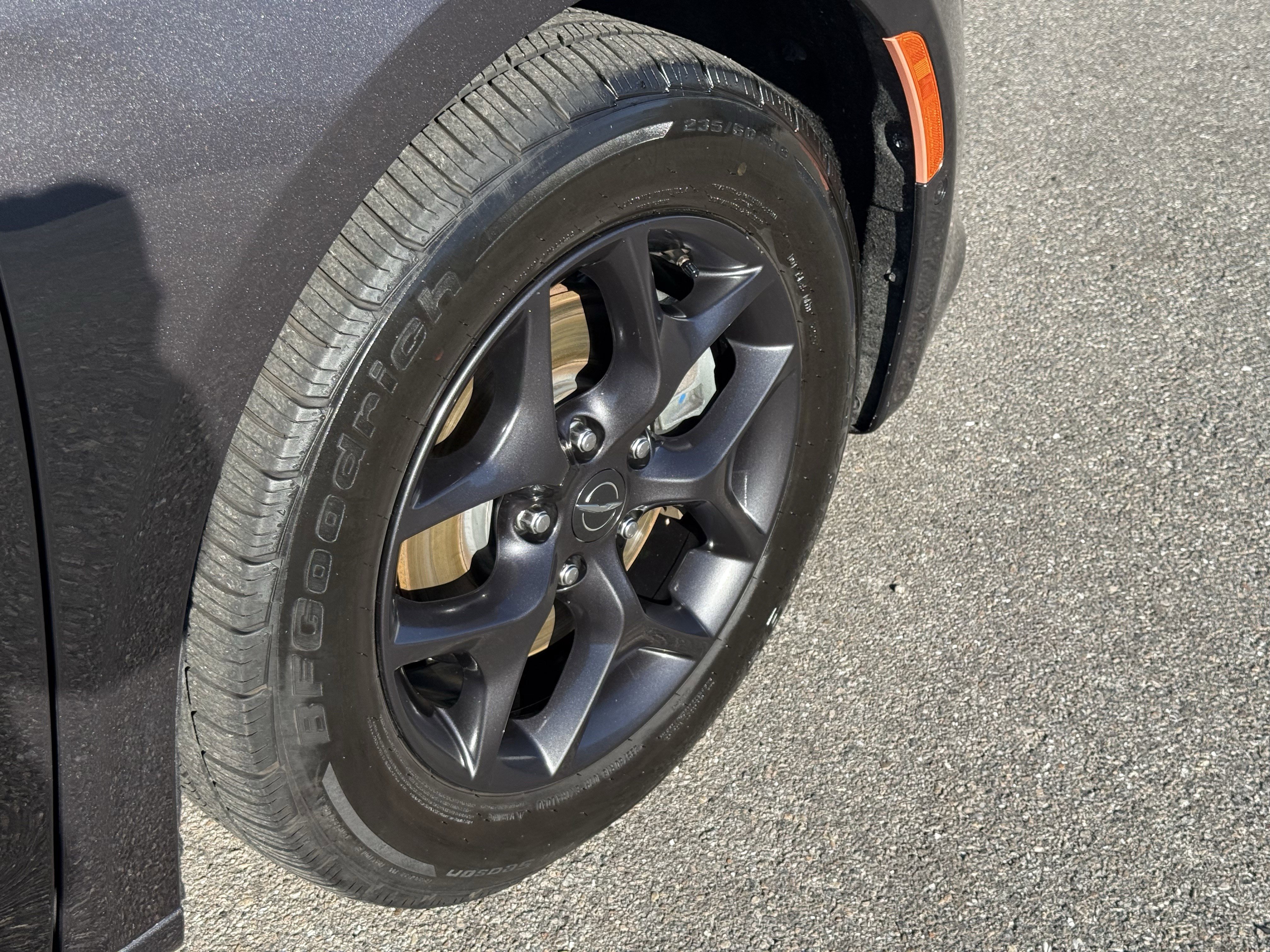 Used 2020 Chrysler Pacifica Limited w/ Advanced Safetytec Group image 12