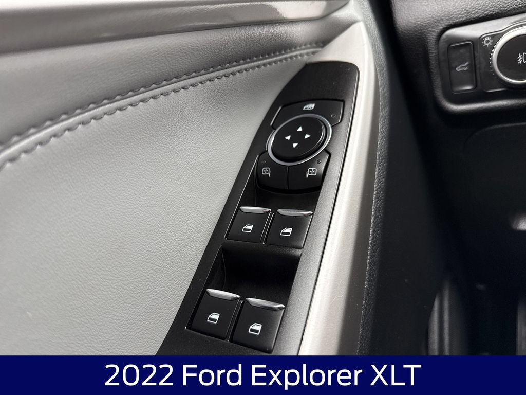 Certified 2022 Ford Explorer XLT w/ XLT Sport Appearance Package AWD/4WD image 28