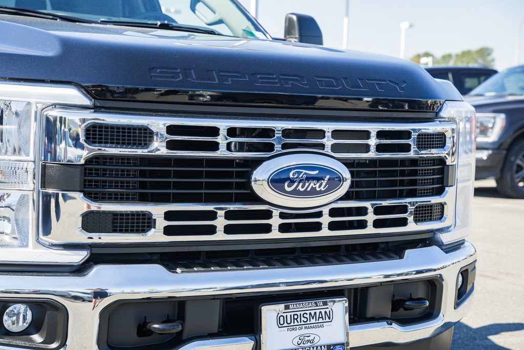 Certified 2025 Ford F350 XLT image 11