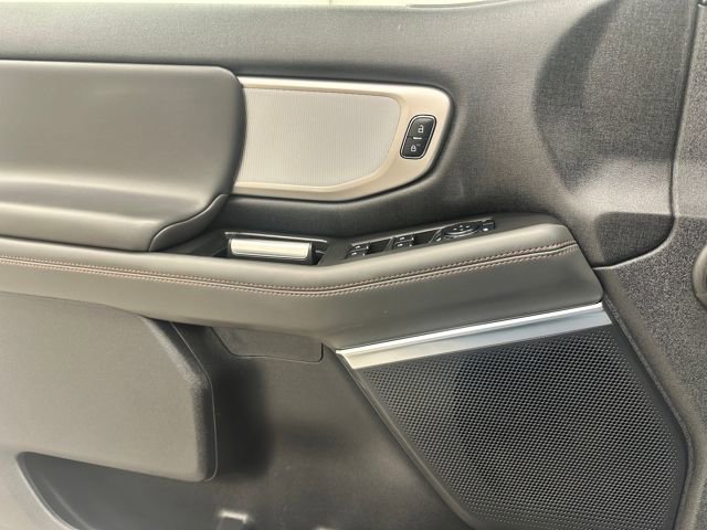 Certified 2025 Ford Expedition Active image 26