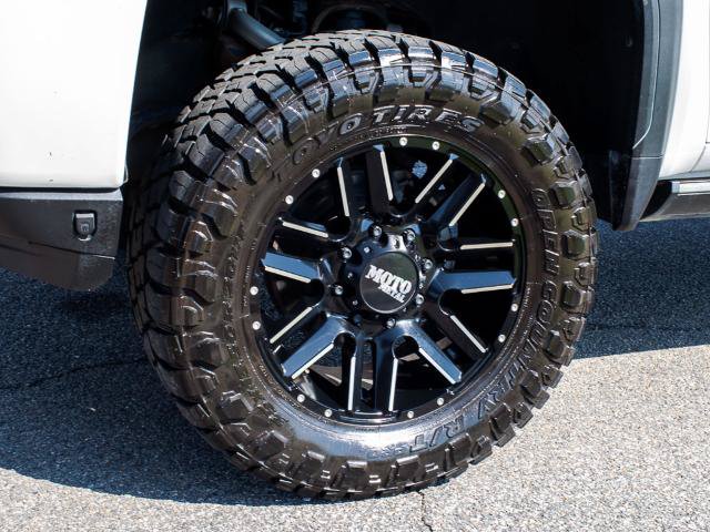 Used 2022 GMC Sierra 3500 Denali w/ Denali Ultimate Package AWD/4WD image 5