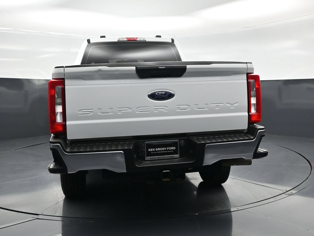 Certified 2023 Ford F250 XL w/ FX4 Off-Road Package AWD/4WD image 26