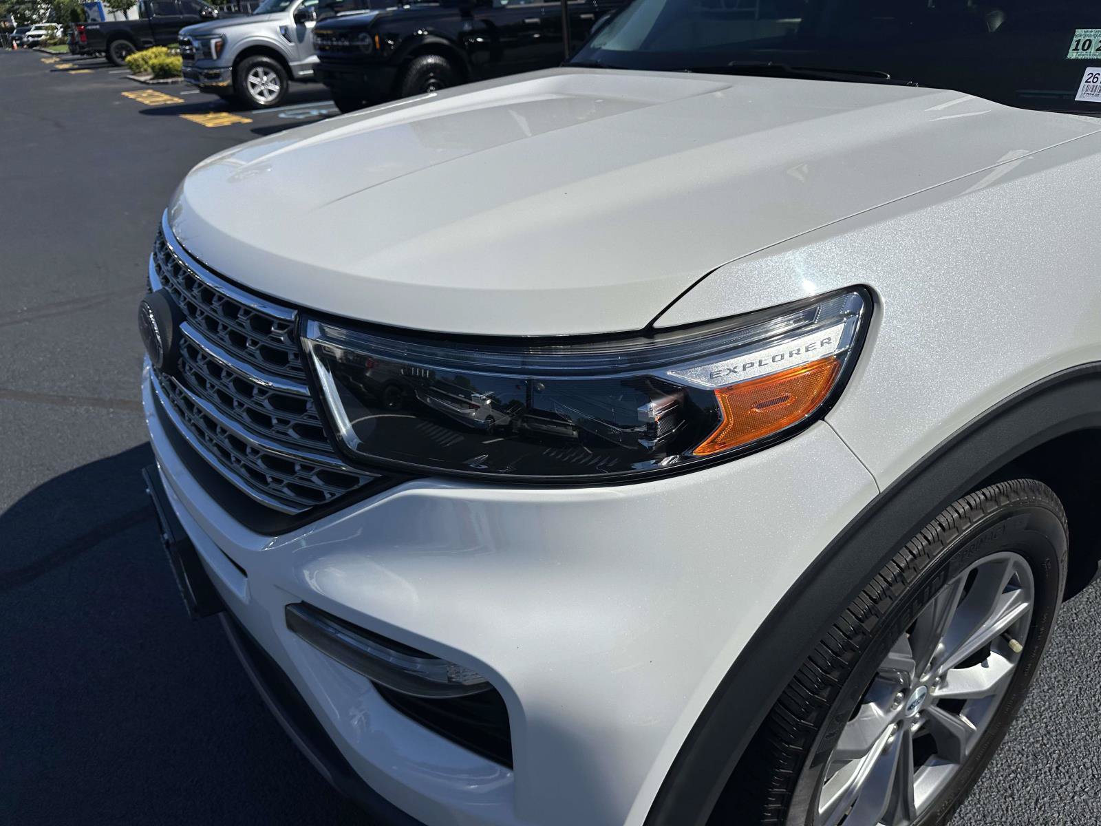 Certified 2023 Ford Explorer Limited w/ Limited Technology Package AWD/4WD image 9