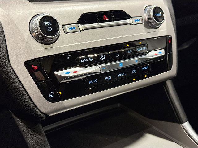 Certified 2023 Ford Explorer XLT w/ Equipment Group 202A image 14