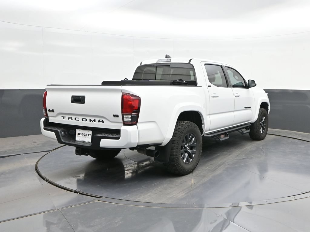 Used 2023 Toyota Tacoma SR5 w/ Technology Package AWD/4WD image 11