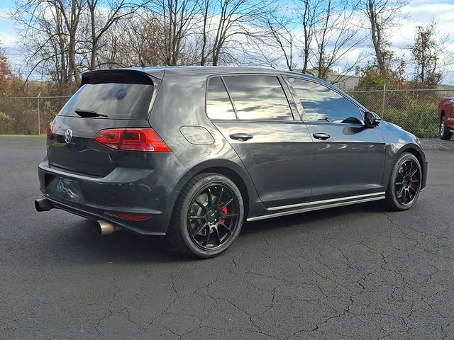 Used 2017 Volkswagen GTI SE image 11