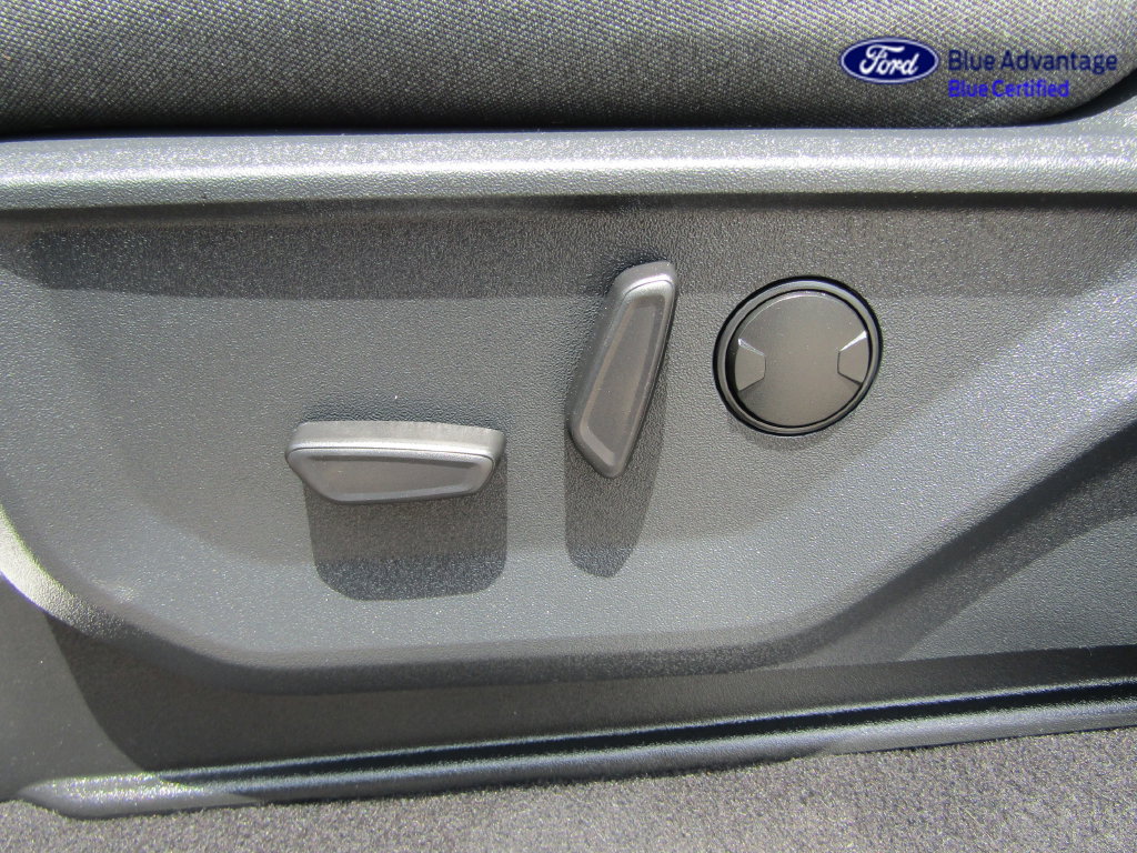Certified 2025 Ford F150 XLT w/ Equipment Group 302A MID AWD/4WD image 29